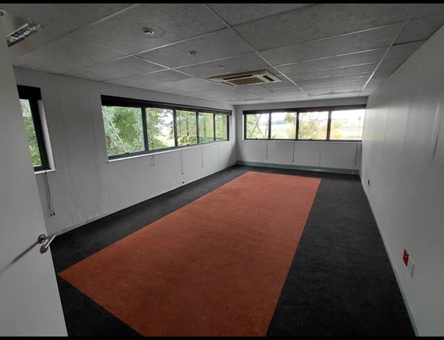 314M² OFFICE TO LET IN RANDJESPARK